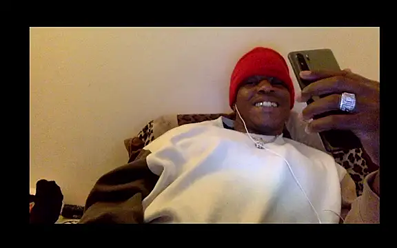 Snapshot of POPAYE972 chatting on April 16, 11:18 pm POPAYE972 online show from April 16, 11:18 pm