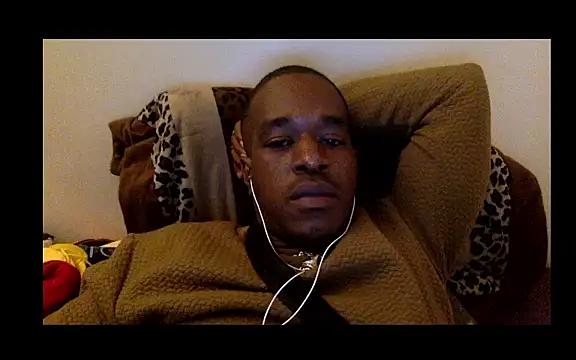 Snapshot of POPAYE972 chatting on April 18, 7:18 pm POPAYE972 online show from April 18, 7:18 pm