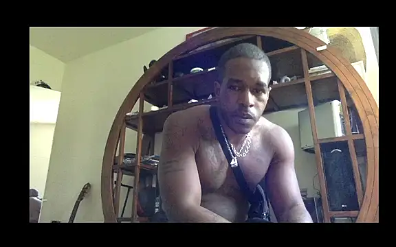 Snapshot of POPAYE972 chatting on April 21, 4:12 pm POPAYE972 online show from April 21, 4:12 pm