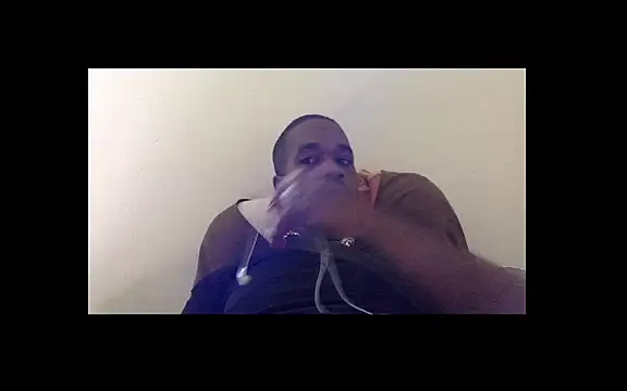 Snapshot of POPAYE972 chatting on April 22, 11:56 am POPAYE972 online show from April 22, 11:56 am