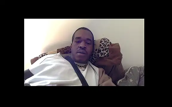 Snapshot of POPAYE972 chatting on April 27, 9:51 am POPAYE972 online show from April 27, 9:51 am