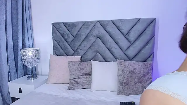 Juanita owens online show from February 26, 6:32 pm