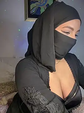 Zeynep-Lahsen online show from December 17, 2:33 pm