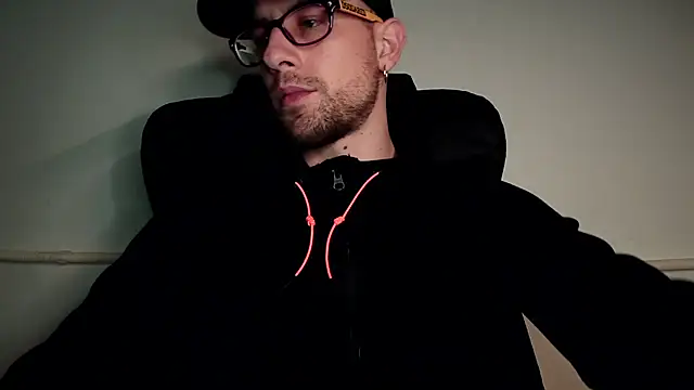 Snapshot of mikealcorleone chatting on March 7, 11:16 pm mikealcorleone online show from March 7, 11:16 pm