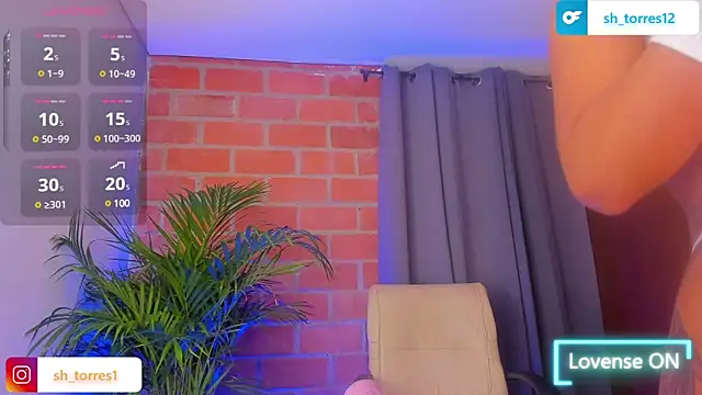 Snapshot of big_ass_show chatting on March 8, 6:10 am big ass show online show from March 8, 6:10 am