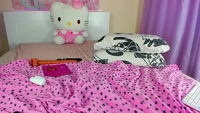 kuraii1  online show from March 27, 8:26 am