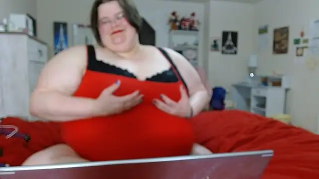 Snapshot of ChristineLusst chatting on March 5, 11:06 am ChristineLusst online show from March 5, 11:06 am