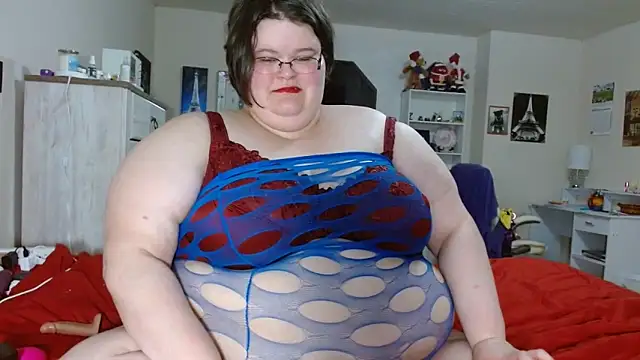 Snapshot of ChristineLusst chatting on March 12, 10:05 am ChristineLusst online show from March 12, 10:05 am