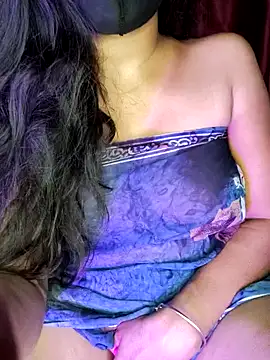 Snapshot of SexyAndHottie chatting on March 9, 6:43 pm SexyAndHottie online show from March 9, 6:43 pm