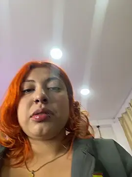 Snapshot of dulce_celeste15 chatting on November 25, 4:29 pm dulce celeste15 online show from November 25, 4:29 pm