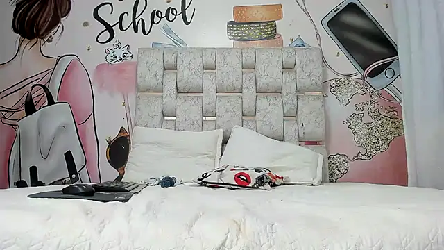 KOURTNEY-- online show from January 13, 4:28 am