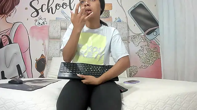 KOURTNEY-- online show from January 14, 1:58 am