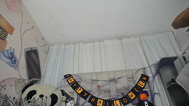 KOURTNEY-- online show from October 11, 1:49 am