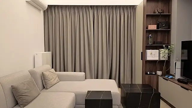 IrisNoire online show from February 3, 8:14 pm