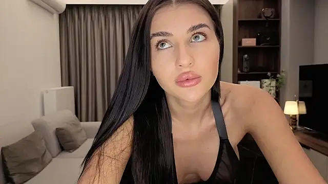 Snapshot of IrisNoire chatting on March 19, 9:08 pm IrisNoire online show from March 19, 9:08 pm