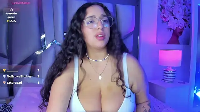 paulette dupont online show from February 12, 7:02 am