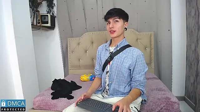 CataFox  online show from March 12, 1:36 am