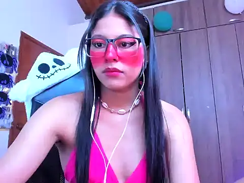 Snapshot of _ALLYSON18_ chatting on October 21, 11:22 am ALLYSON18 online show from October 21, 11:22 am