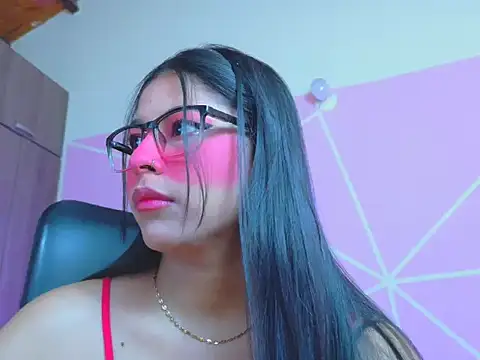  ALLYSON18  online show from May 7, 11:37 am