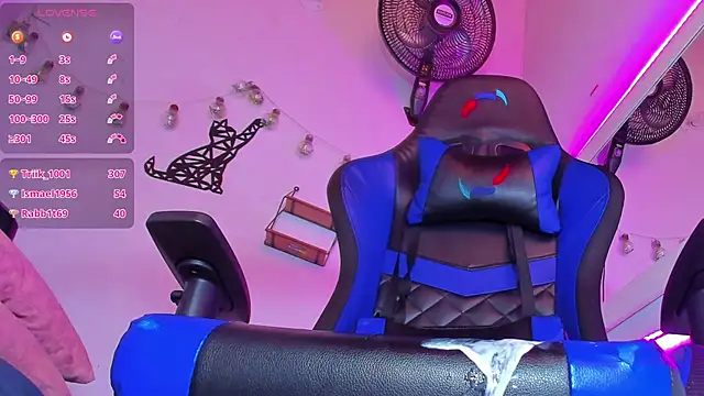 Snapshot of reinahot-699 chatting on January 9, 3:12 pm reinahot-699 online show from January 9, 3:12 pm