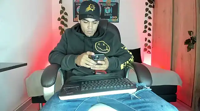 mikee scooth online show from March 3, 3:19 am