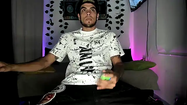 mikee scooth online show from September 9, 3:39 am