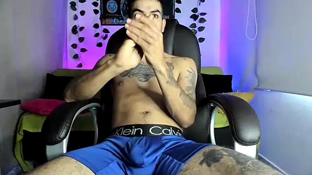 mikee scooth online show from October 2, 4:58 pm