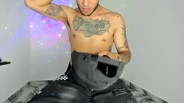 mikee scooth online show from May 12, 8:17 pm