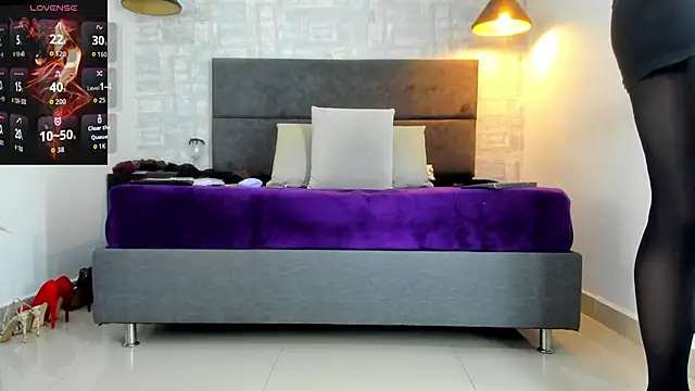 Snapshot of missnatash chatting on March 31, 3:23 pm missnatash online show from March 31, 3:23 pm