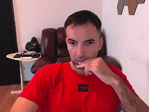 Snapshot of Leo_1617 chatting on October 12, 12:37 pm Leo 1617 online show from October 12, 12:37 pm