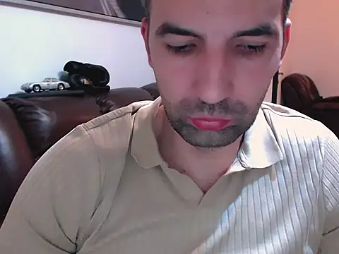 Leo 1617 online show from November 4, 9:58 pm