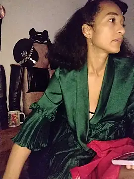 Snapshot of SamaraMartinez chatting on June 22, 10:12 am SamaraMartinez online show from June 22, 10:12 am