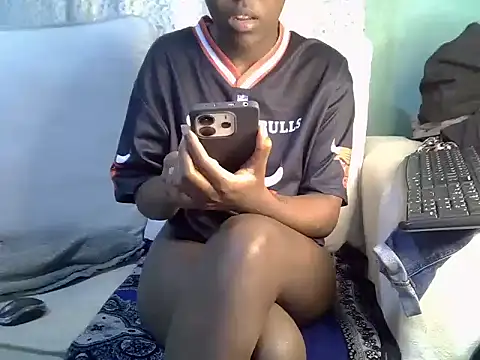 Caryyyl online show from January 11, 8:19 am