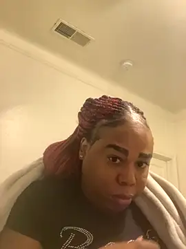 Snapshot of sexxycandyred chatting on September 26, 2:59 am sexxycandyred online show from September 26, 2:59 am