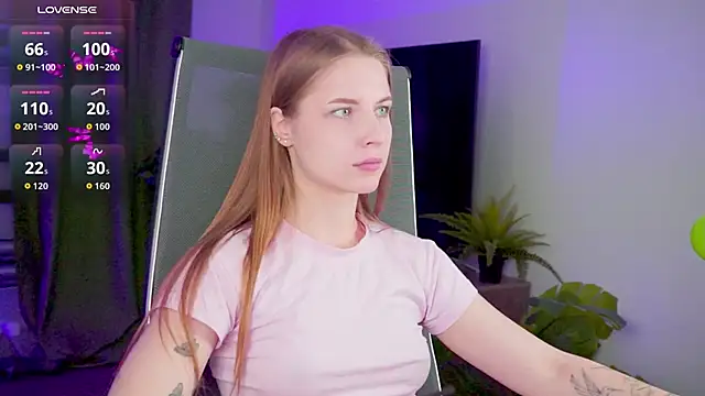 Snapshot of CuteMousee chatting on September 20, 8:59 am CuteMousee online show from September 20, 8:59 am