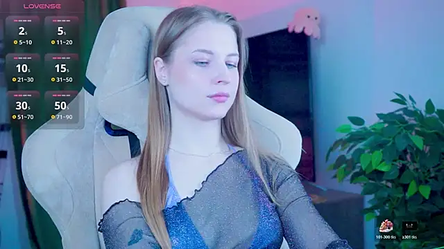 Snapshot of CuteMousee chatting on November 10, 5:39 am CuteMousee online show from November 10, 5:39 am