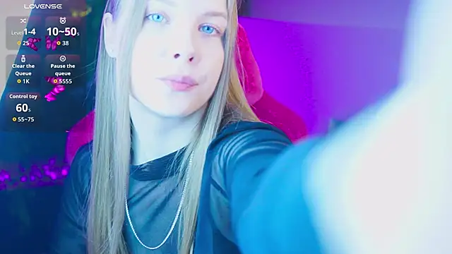 CuteMousee online show from June 17, 5:21 am