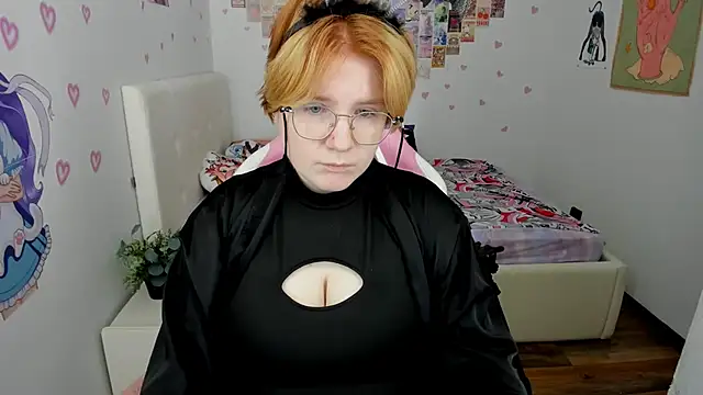 Snapshot of Java_fire chatting on October 31, 8:21 pm Java fire online show from October 31, 8:21 pm