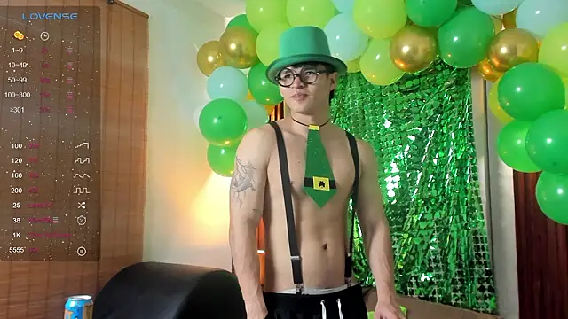 Snapshot of Ryo_kush chatting on March 18, 4:04 am Ryo kush online show from March 18, 4:04 am
