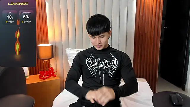 Snapshot of Ryo_kush chatting on April 2, 4:10 am Ryo kush online show from April 2, 4:10 am