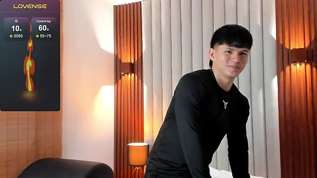 Snapshot of Ryo_kush chatting on April 10, 3:56 am Ryo kush online show from April 10, 3:56 am