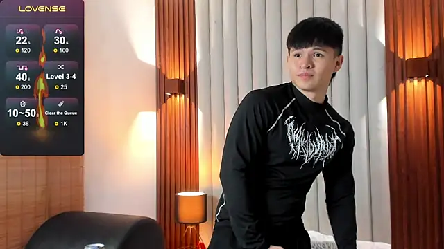 Snapshot of Ryo_kush chatting on April 14, 3:23 am Ryo kush online show from April 14, 3:23 am