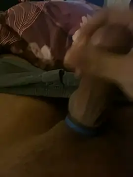 Snapshot of vielcumm chatting on February 18, 11:08 pm vielcumm online show from February 18, 11:08 pm