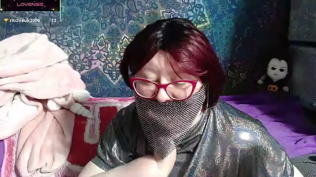 SuperSizedClare online show from March 15, 7:27 pm