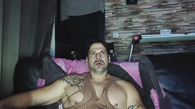 XxBigboybandxX online show from December 17, 7:09 pm