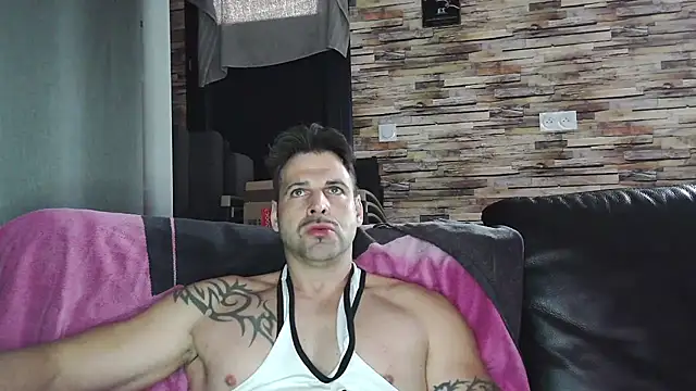 XxBigboybandxX online show from February 5, 12:43 pm