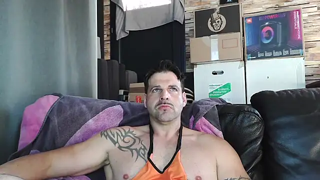 XxBigboybandxX online show from March 31, 4:51 pm