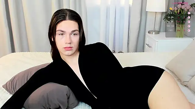 Alfreda Mills online show from November 8, 10:48 am