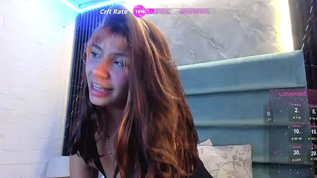 Snapshot of MelodiLovee_ chatting on November 8, 12:27 pm MelodiLovee online show from November 8, 12:27 pm