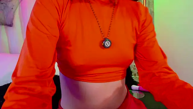 Snapshot of Ginger_Foxy chatting on October 27, 8:24 pm Ginger Foxy online show from October 27, 8:24 pm